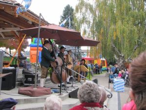 AlpenFolk, in downtown Leavenworth WA for Oktoberfest 2013