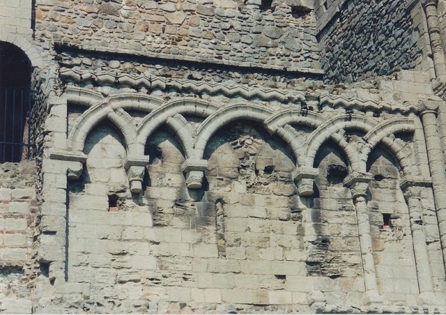 Castle Rising wall. Note the overlapping barrel arches-they make a pointed arch.