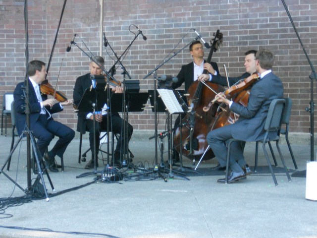 SeattleChamberMusicFestivalOutdoor