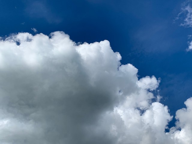Clouds-white-blue