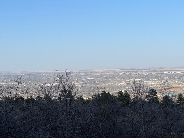 ColoSpringsVista-shadowed-yard