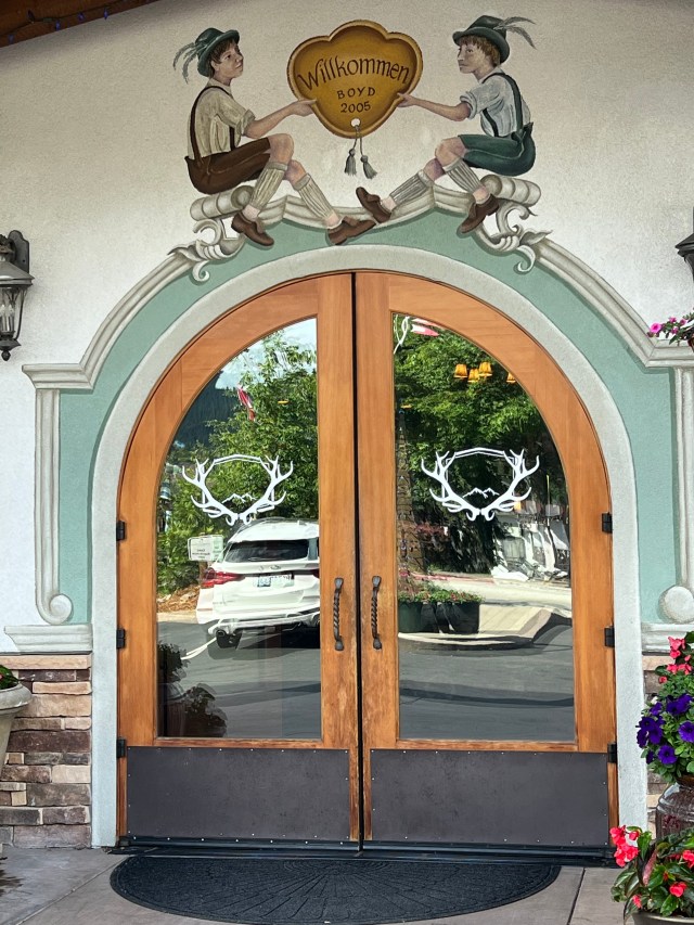EntranceDoor-BavarianLodge