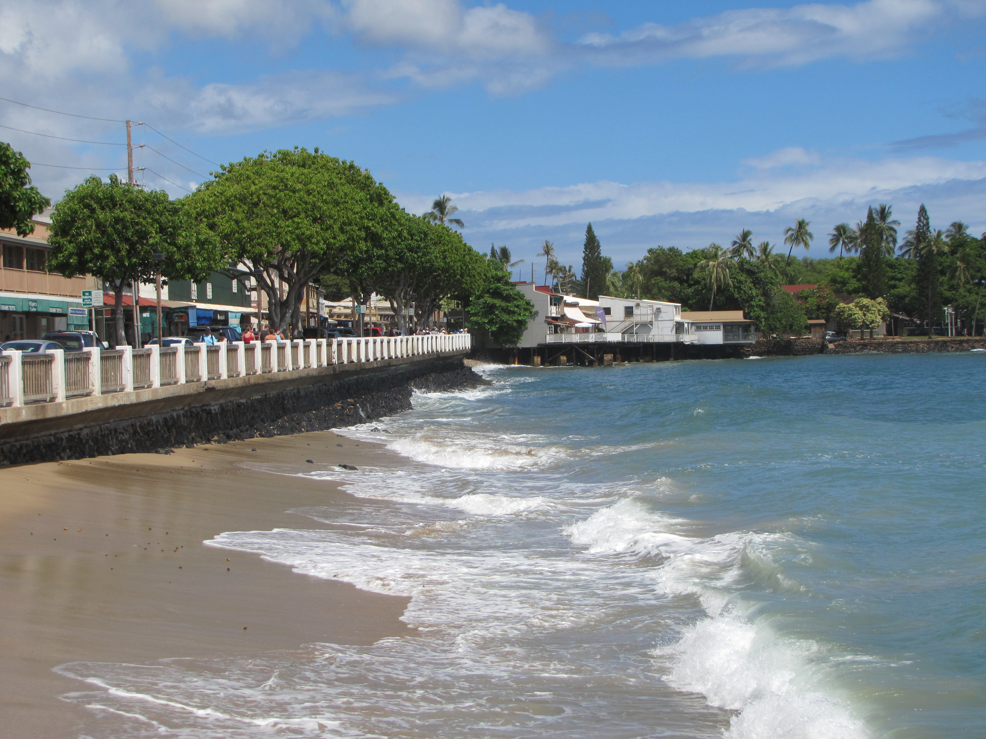 DowntownBeachLahaina-Maui-Hawaii