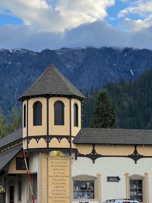 Leavenworth-mountains6-22