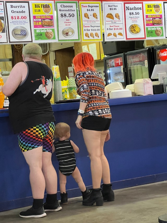 WeirdFamily-Fair2022